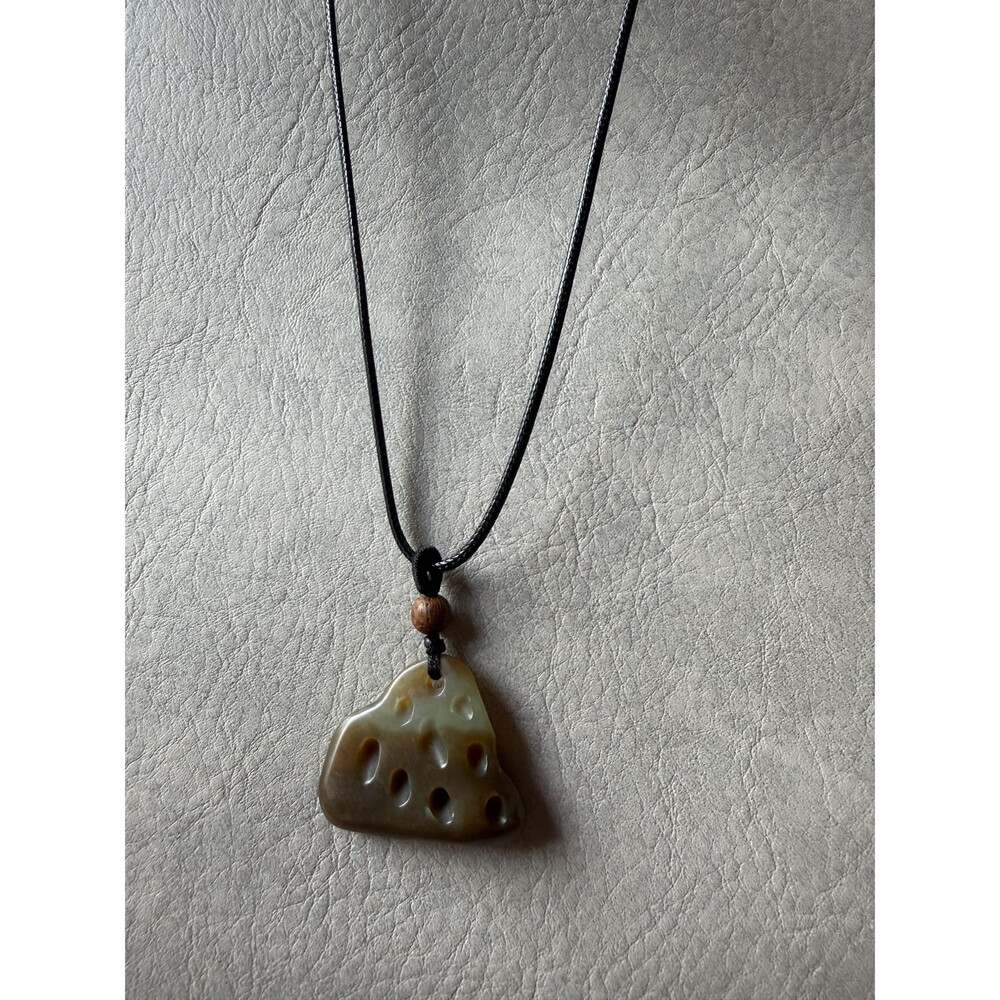 Natural Ivory brown Jade Taihu Stone Pendant Necklace太湖 brown Jade Necklace READ